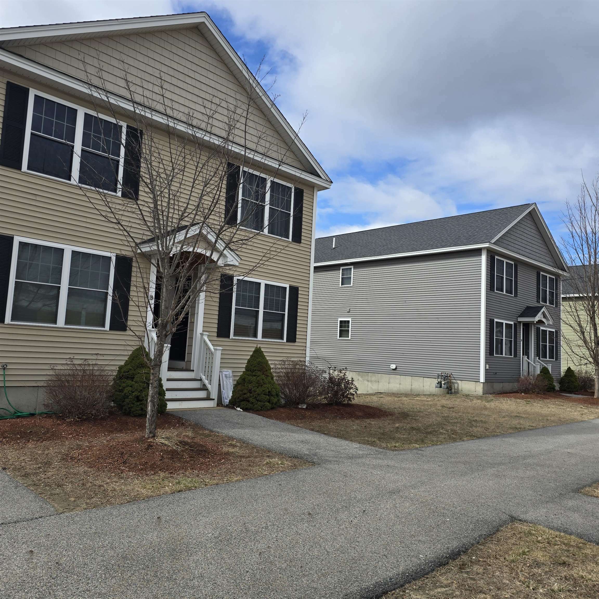 Property Photo:  19 S. Elm Street  NH 03103 