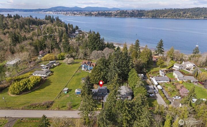 Property Photo: 4474 Woods Rd E WA 98366