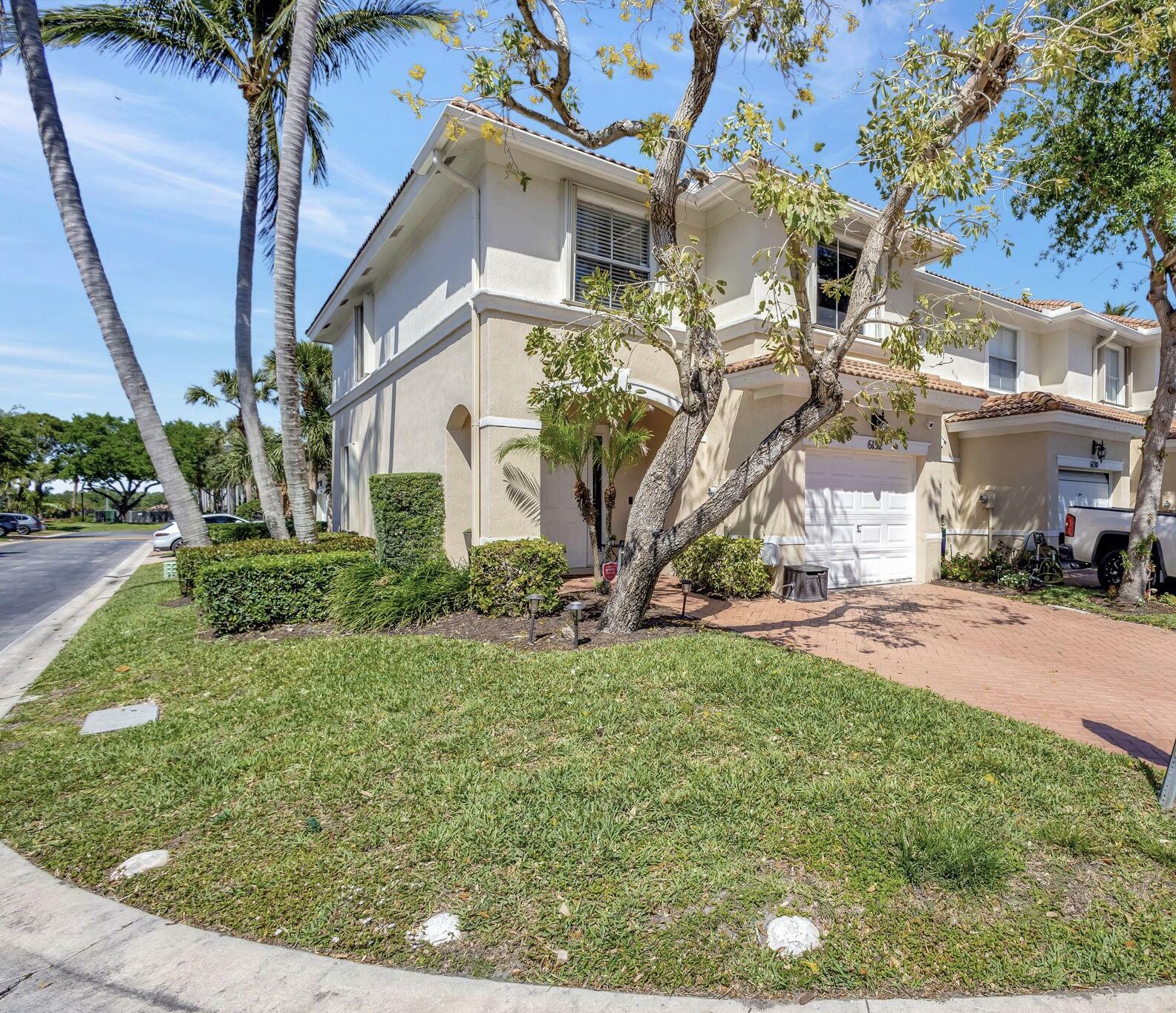 Property Photo: 6132 Seminole Gardens Circle FL 33418