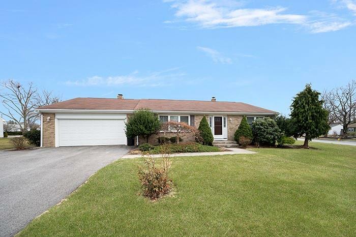 Property Photo:  5 Bradford Drive  RI 02865 