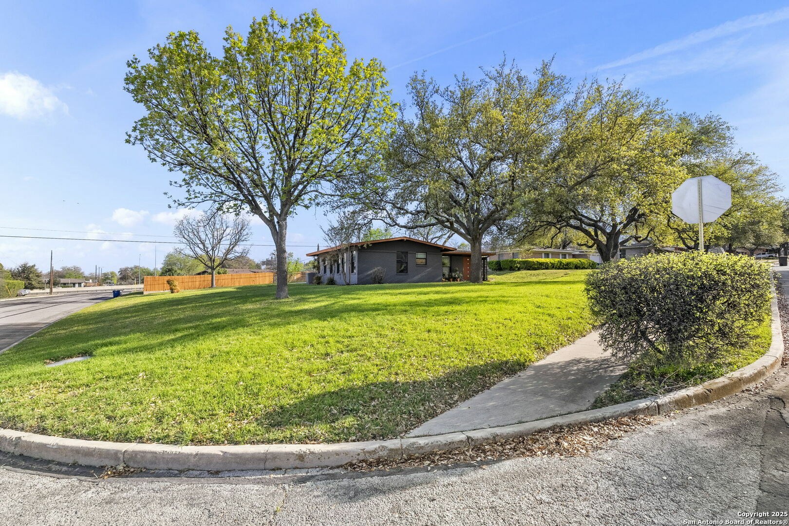 Property Photo: 130 Northaven Dr. TX 78229