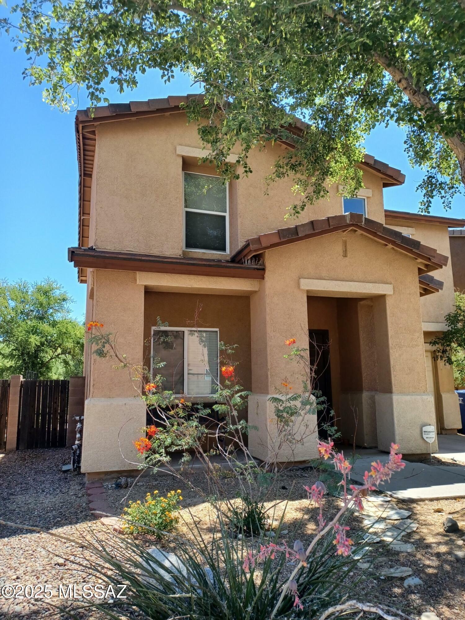 Property Photo: 3334 N Sierra Springs Drive AZ 85712
