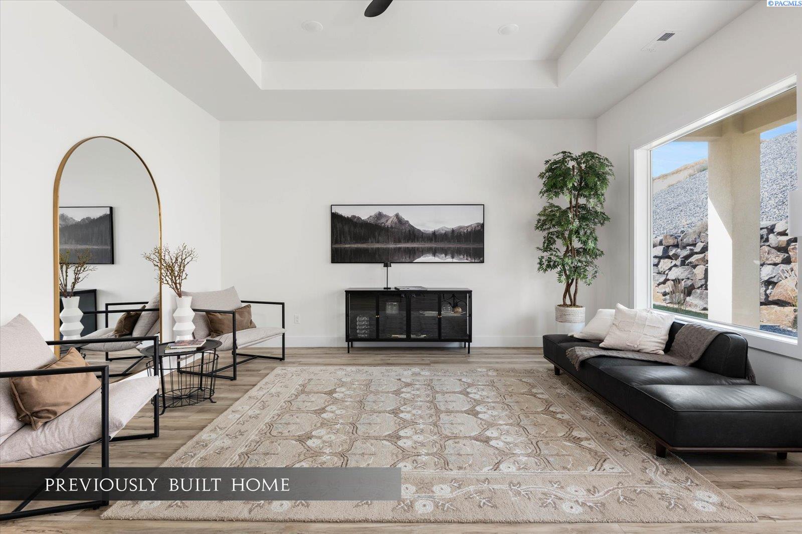 Property Photo: 6621 W 27th Ave WA 99338