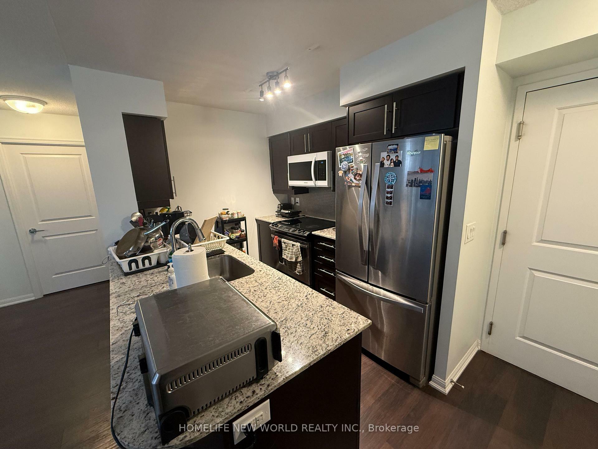 Property Photo: 35 Bastion Street 1210 ON M5V 0C2