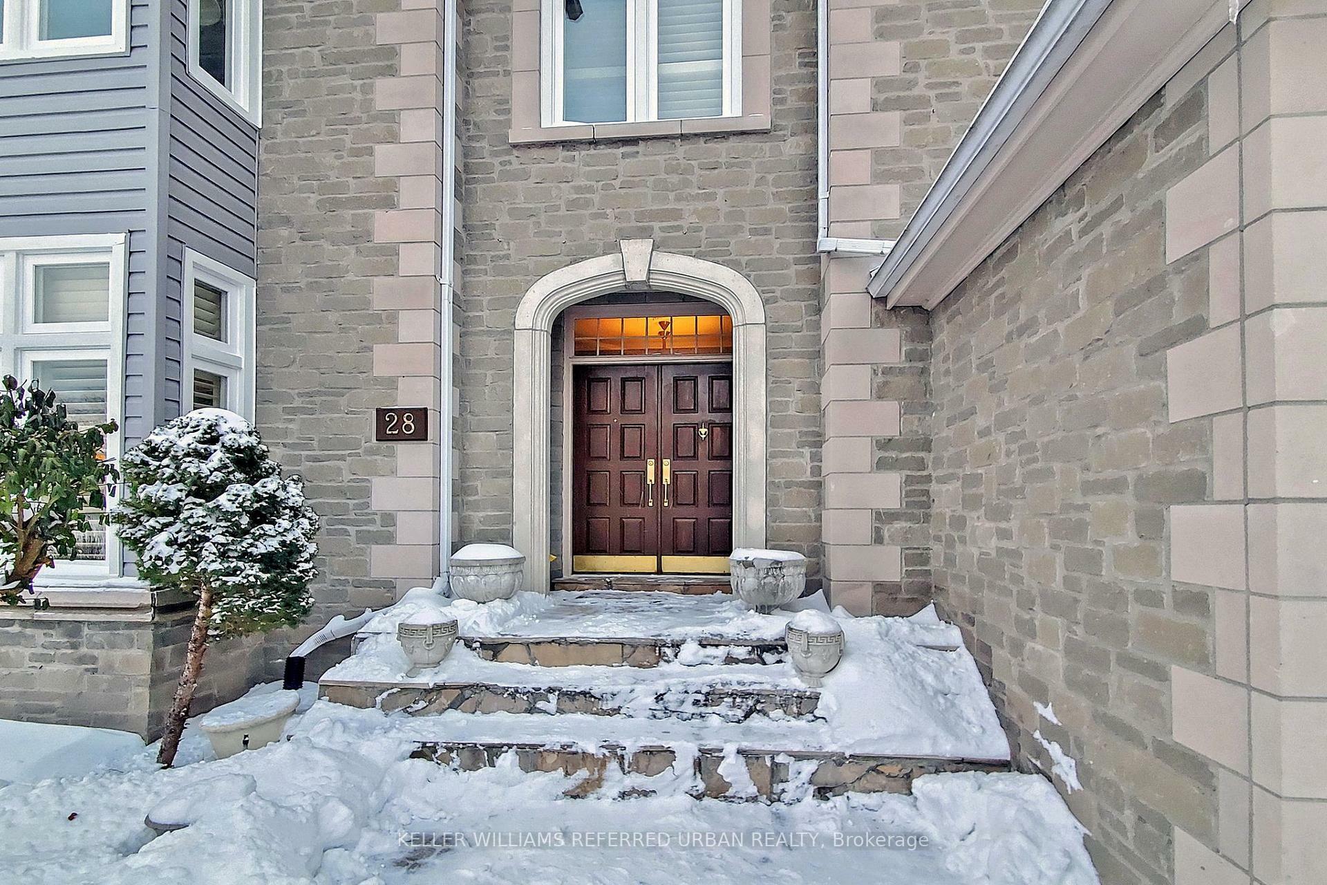Property Photo: 28 Edmund Crescent ON L4B 2X8