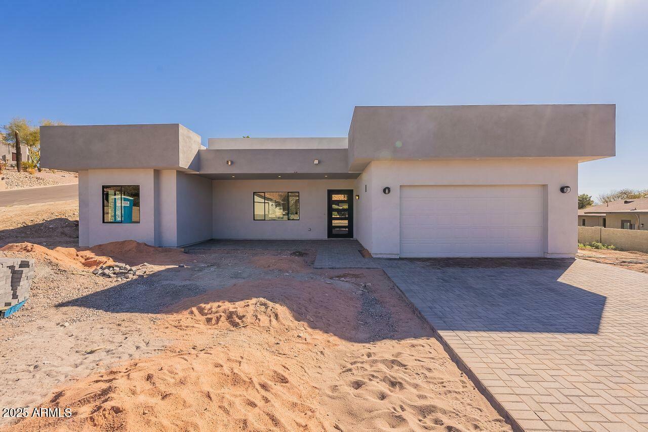 Property Photo: 16405 N Cobblestone Lane AZ 85268