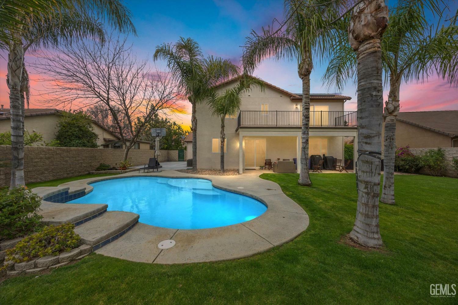Property Photo: 9213 Elizabeth Grove Court CA 93312