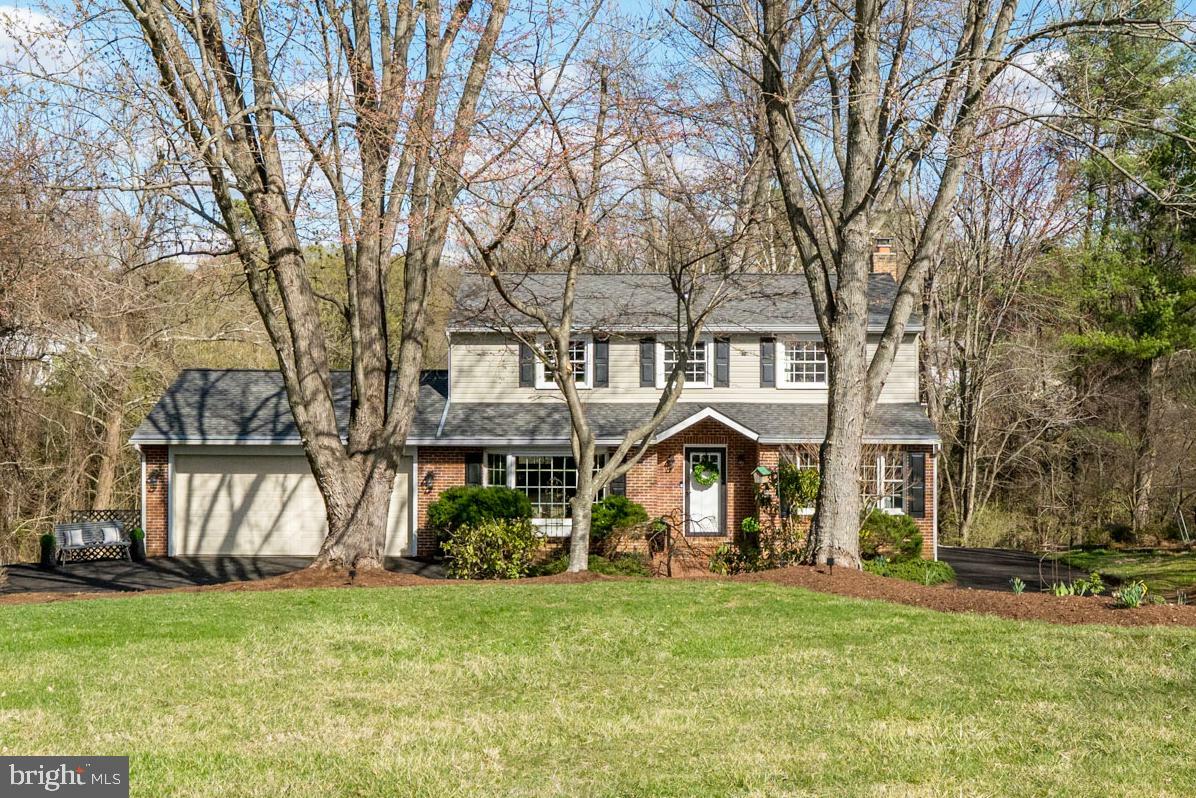 Property Photo: 1155 Kettle Pond Lane VA 22066