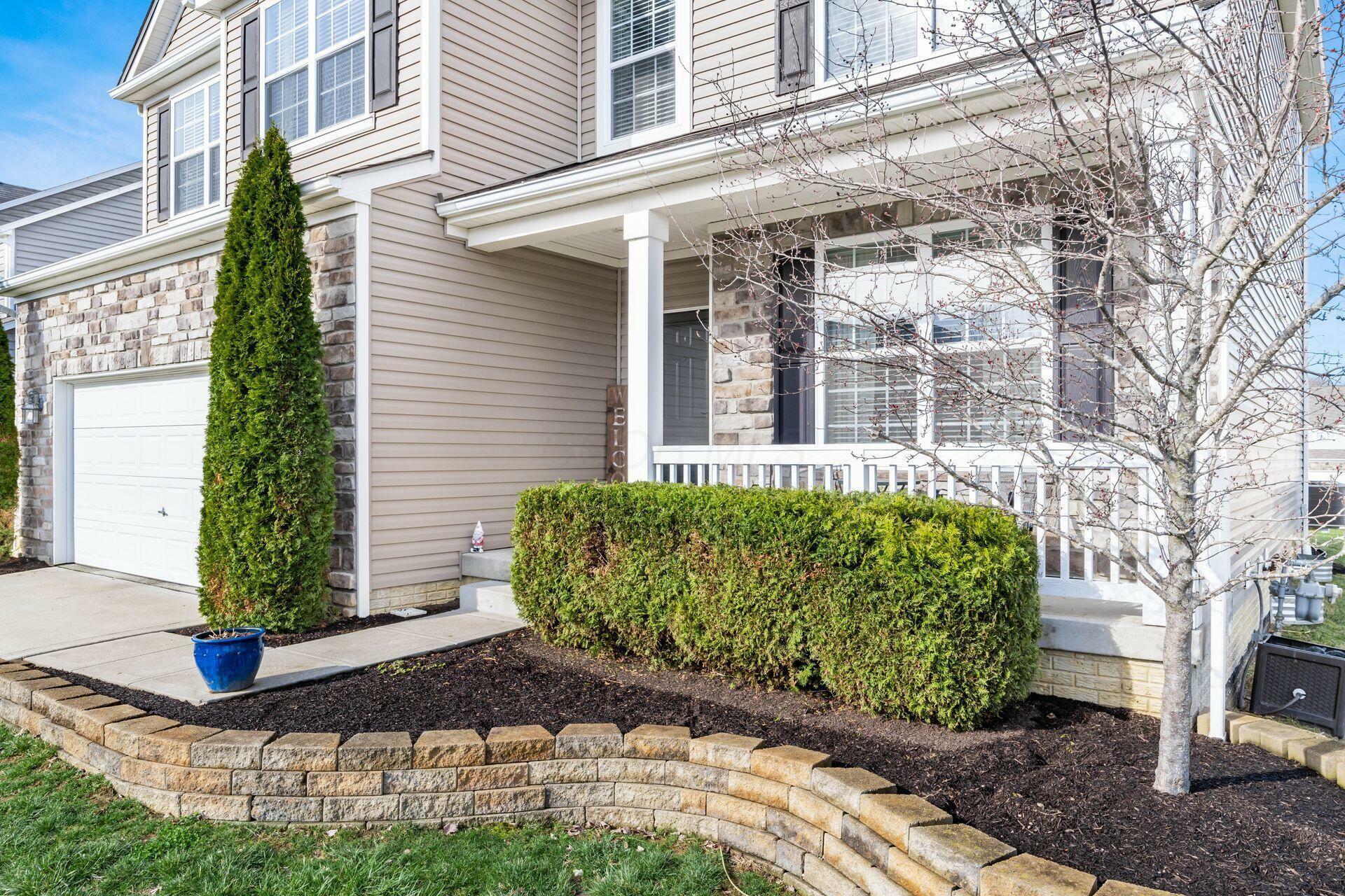 Property Photo: 233 Auburn Drive OH 43055