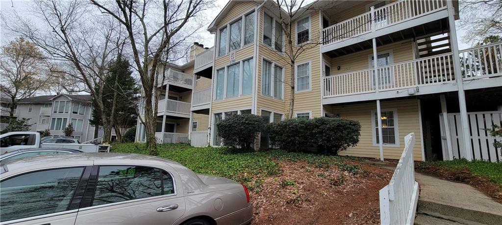 Property Photo: 1701 Augusta Drive SE 1701 GA 30067