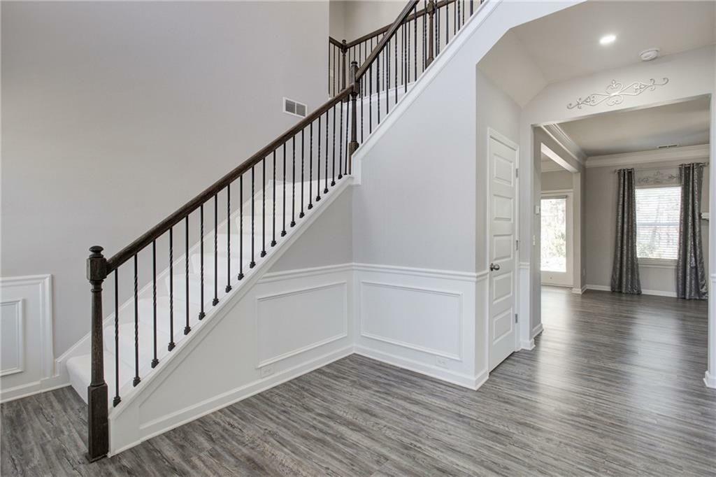 Property Photo: 190 Crown Pointe Drive GA 30534