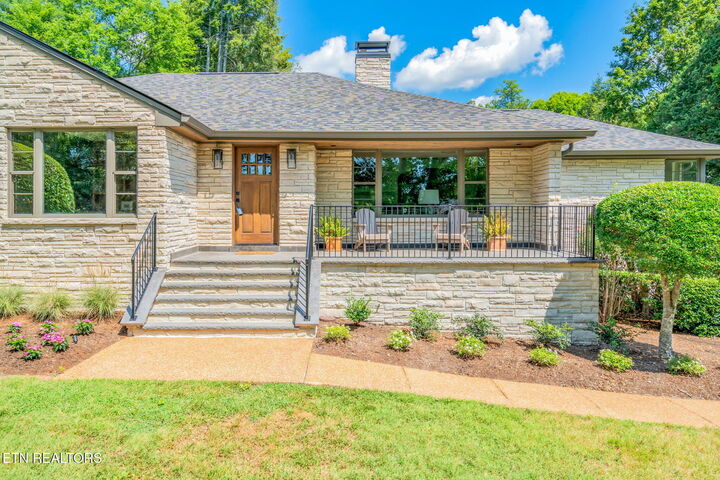 Property Photo: 6501 Sherwood Drive TN 37919