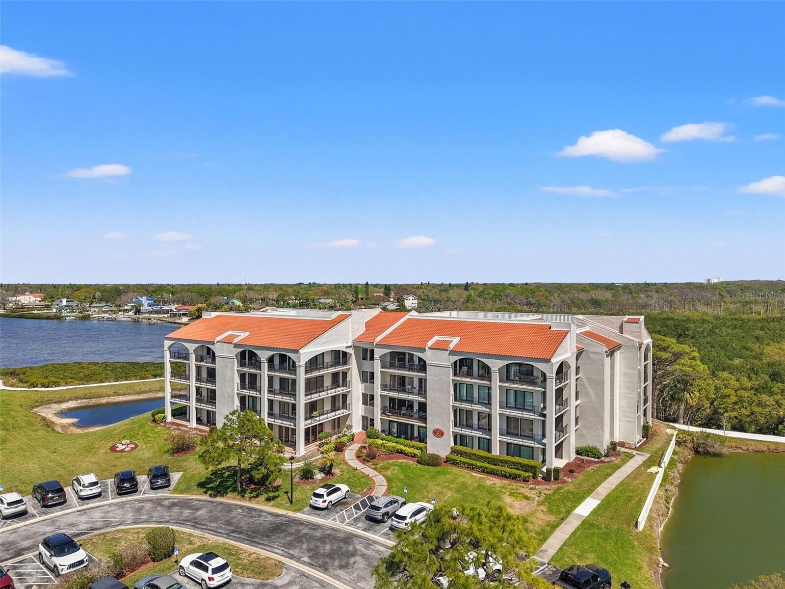 Property Photo: 234 Mariner Drive 234 FL 34689