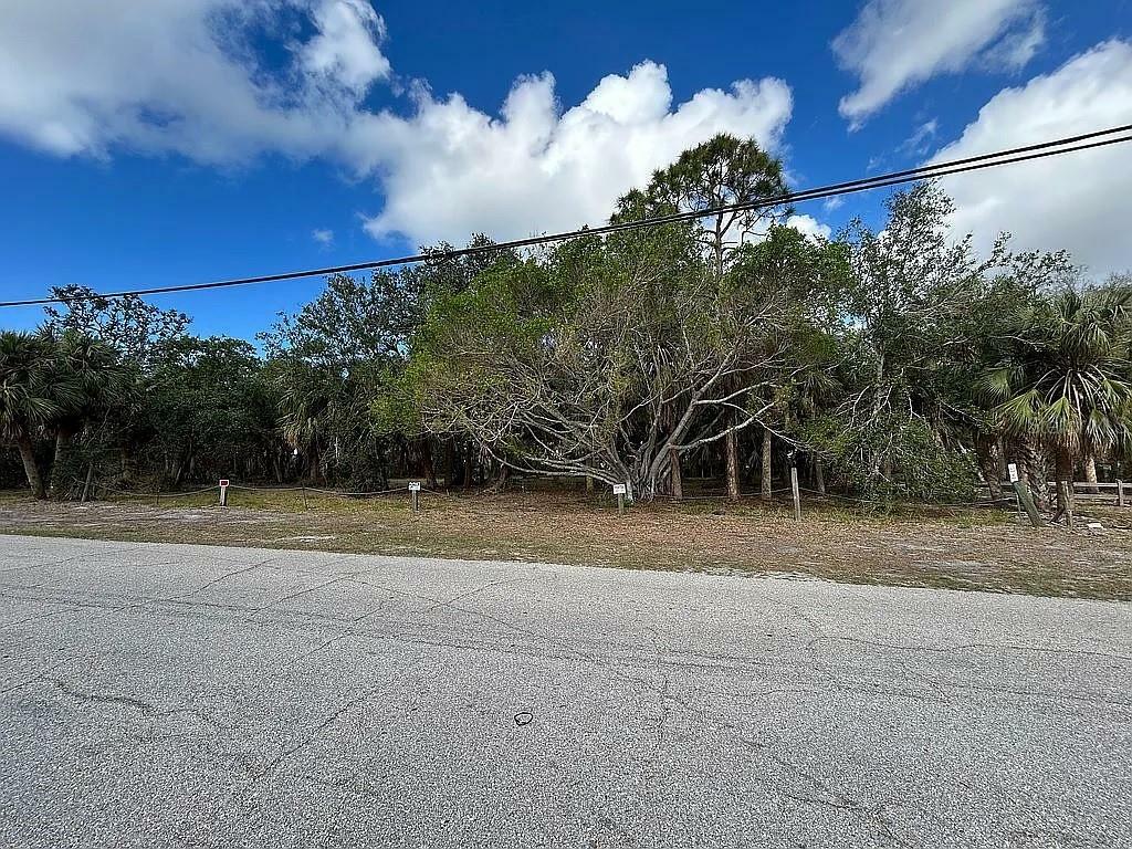 Property Photo: Pocono Trail E FL 34275