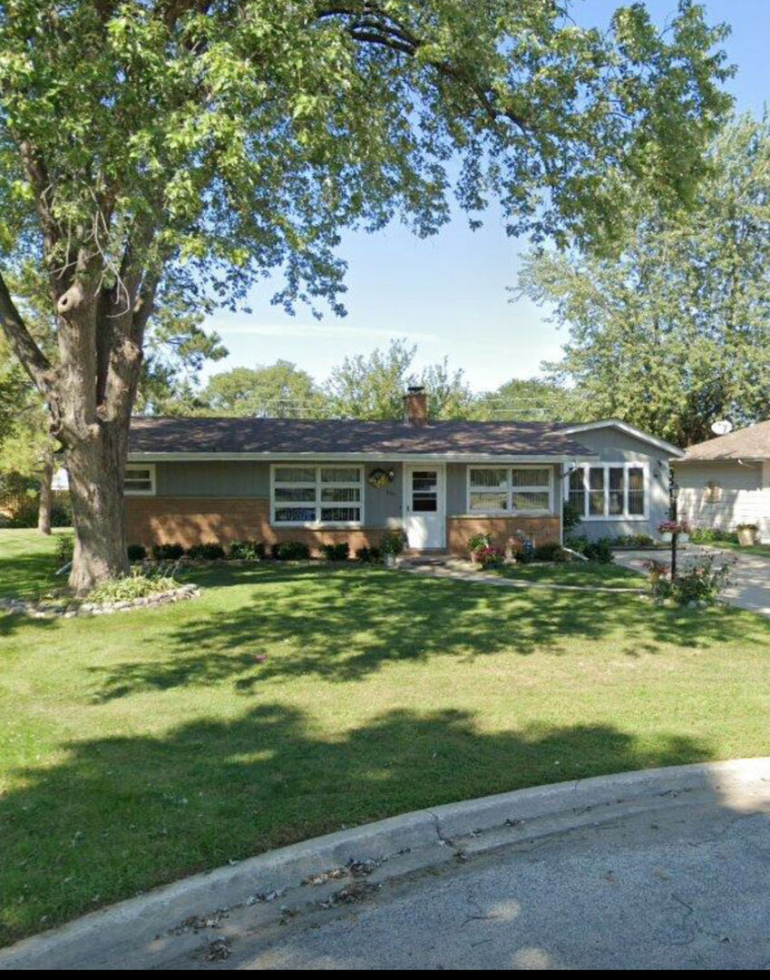 Property Photo: 1916 Niva Court IL 60087