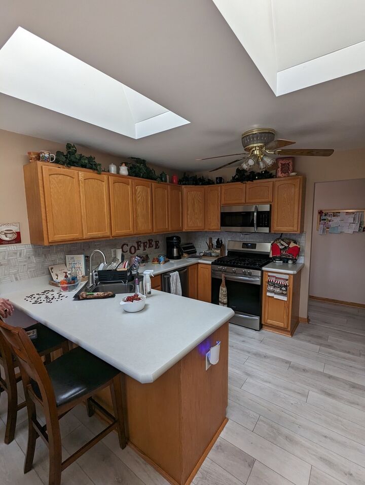 Property Photo:  