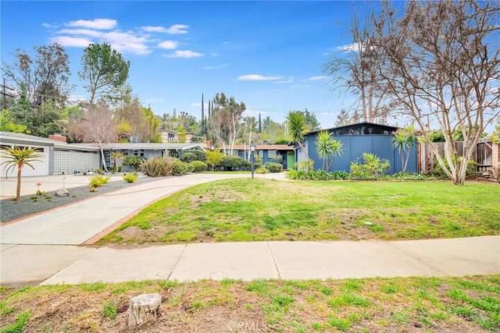 Property Photo:  22912 Calabash Street  CA 91364 