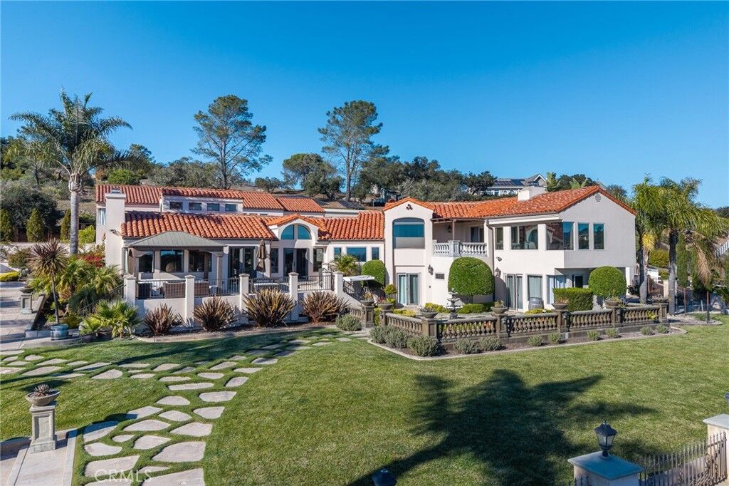 Property Photo: 515 Windermere Lane CA 93420