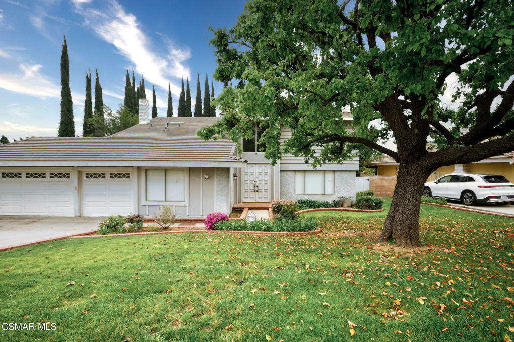 Property Photo: 19538 Celtic Street CA 91326