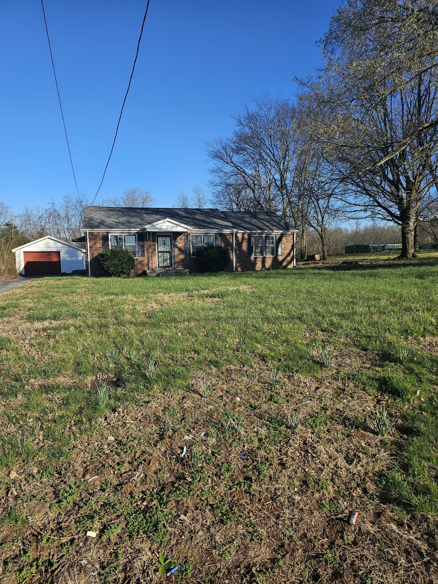 Property Photo: 1842 Reynolds Rd TN 37217