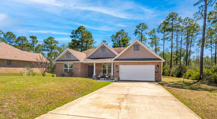 Property Photo: 6657 Leisure Street FL 32566
