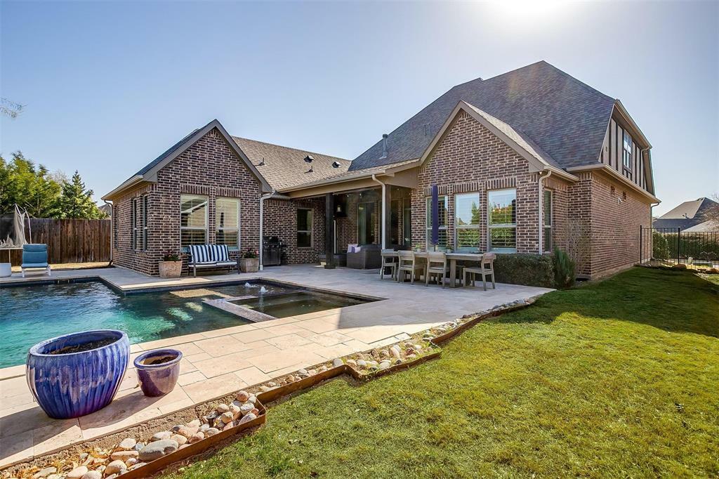 Property Photo: 435 Prairie Run TX 76008