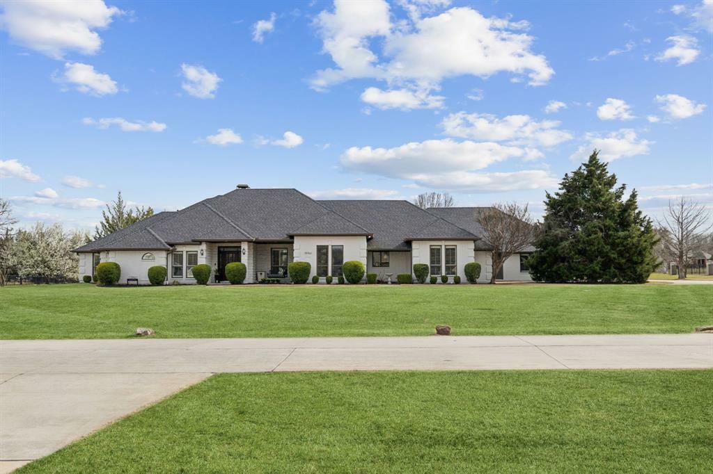 Property Photo: 15961 Custer Trail TX 75035