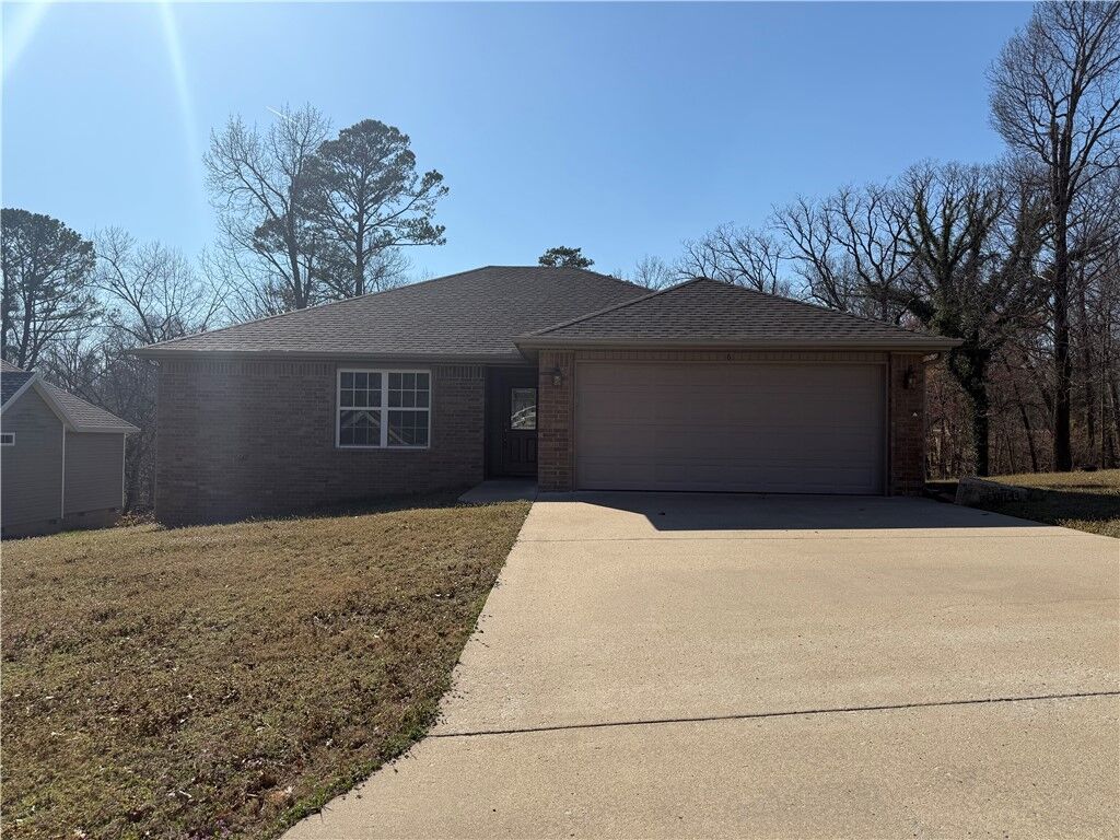 Property Photo: 6 St. Agnes Lane AR 72714