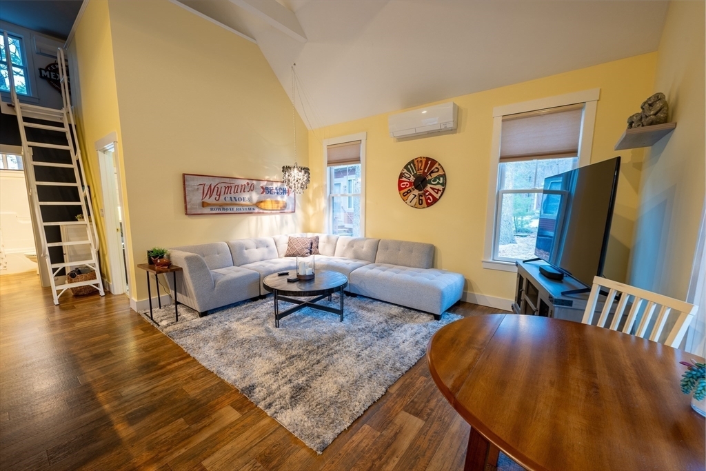 Property Photo:  23 Fox Run 23  MA 01886 