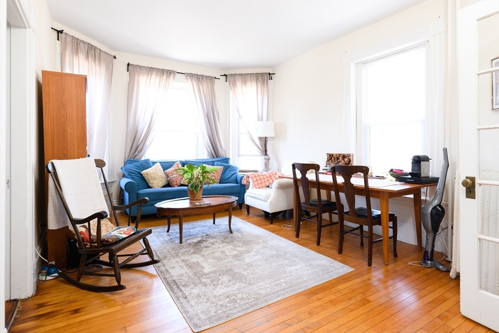 Property Photo: 128 Magazine 10 MA 02139