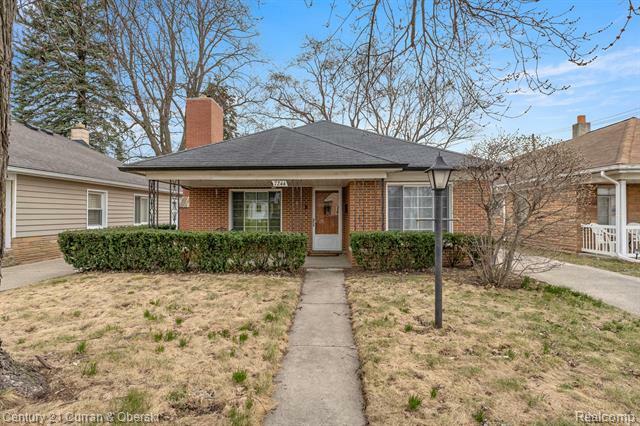 Property Photo: 7244 Fenton Street MI 48127