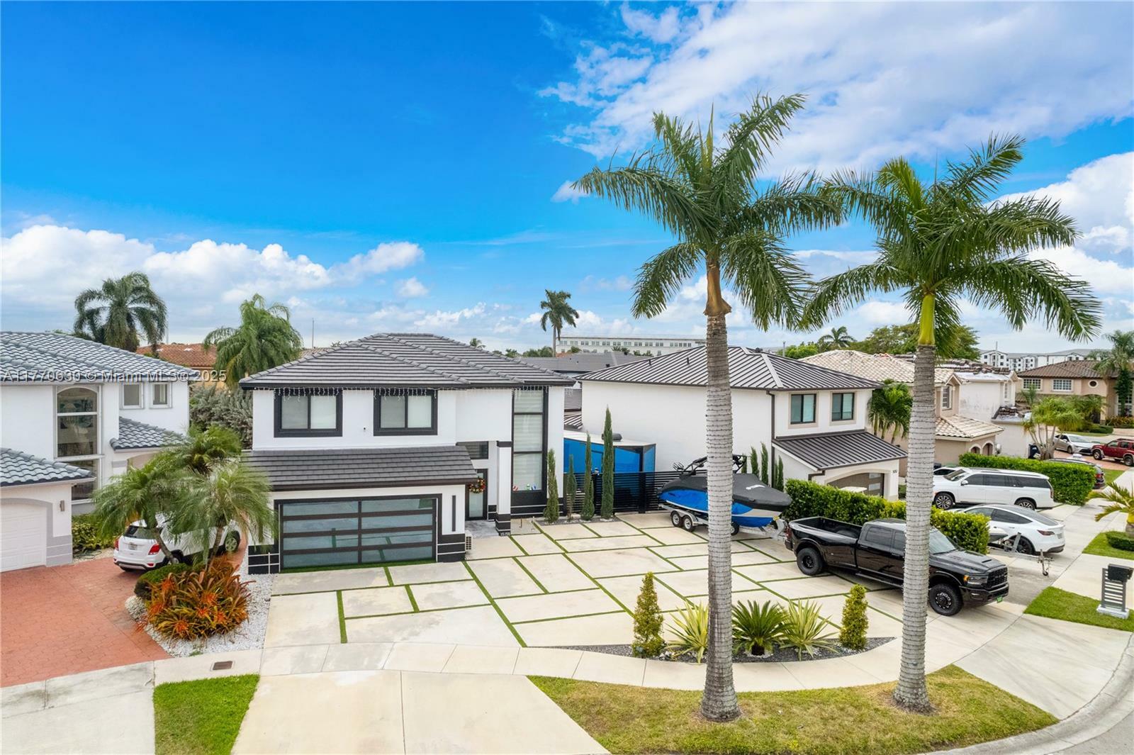 15738 SW 92nd St  Miami FL 33196 photo