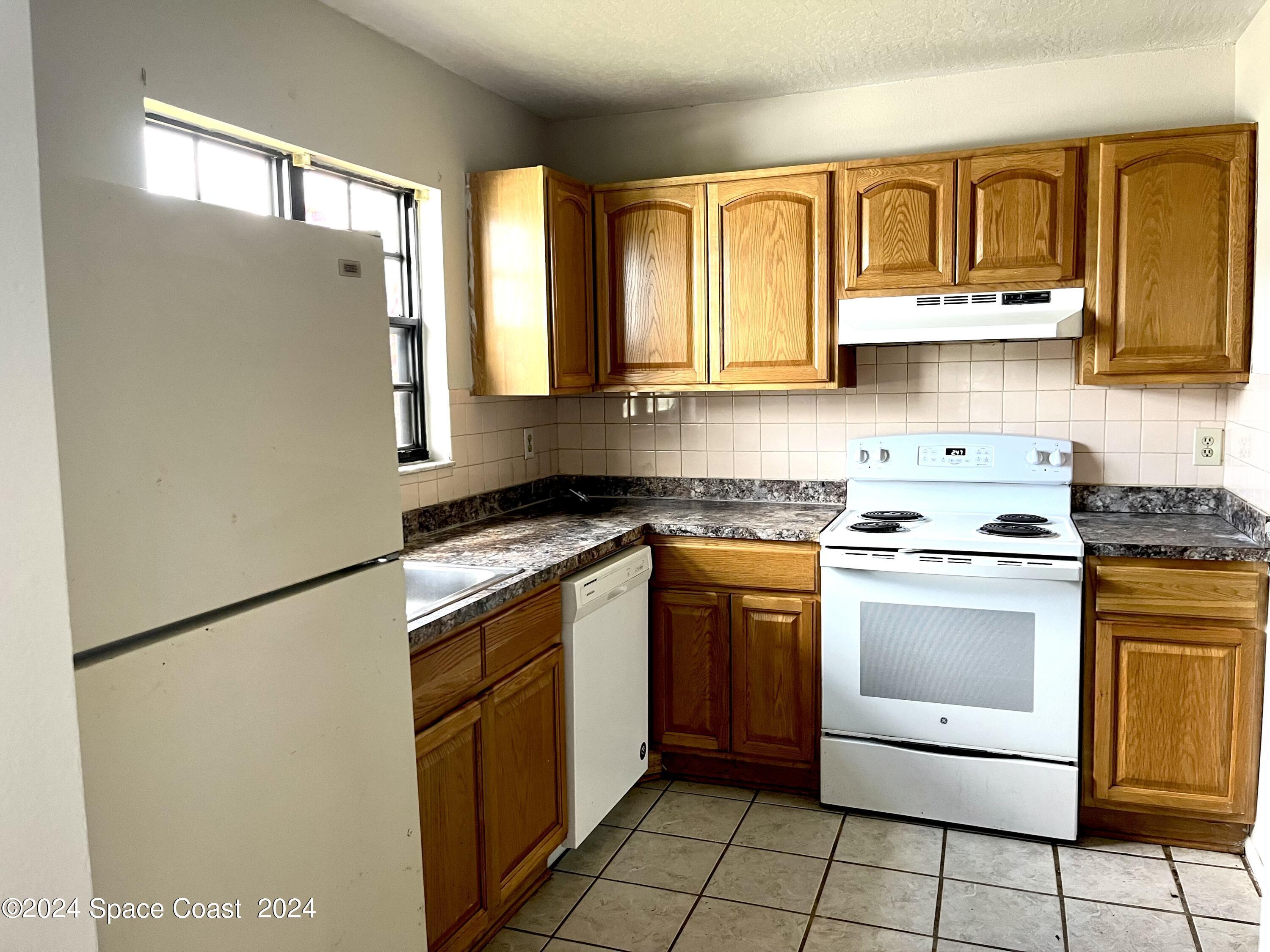 Property Photo:  1312 Mariner Avenue SE  FL 32909 