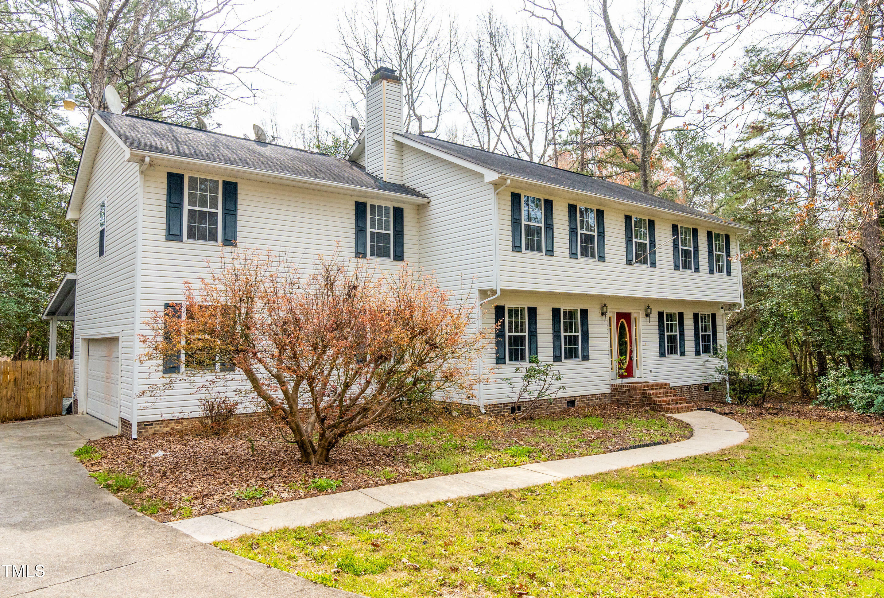 Property Photo: 4324 Old Lewis Farm Road NC 27604