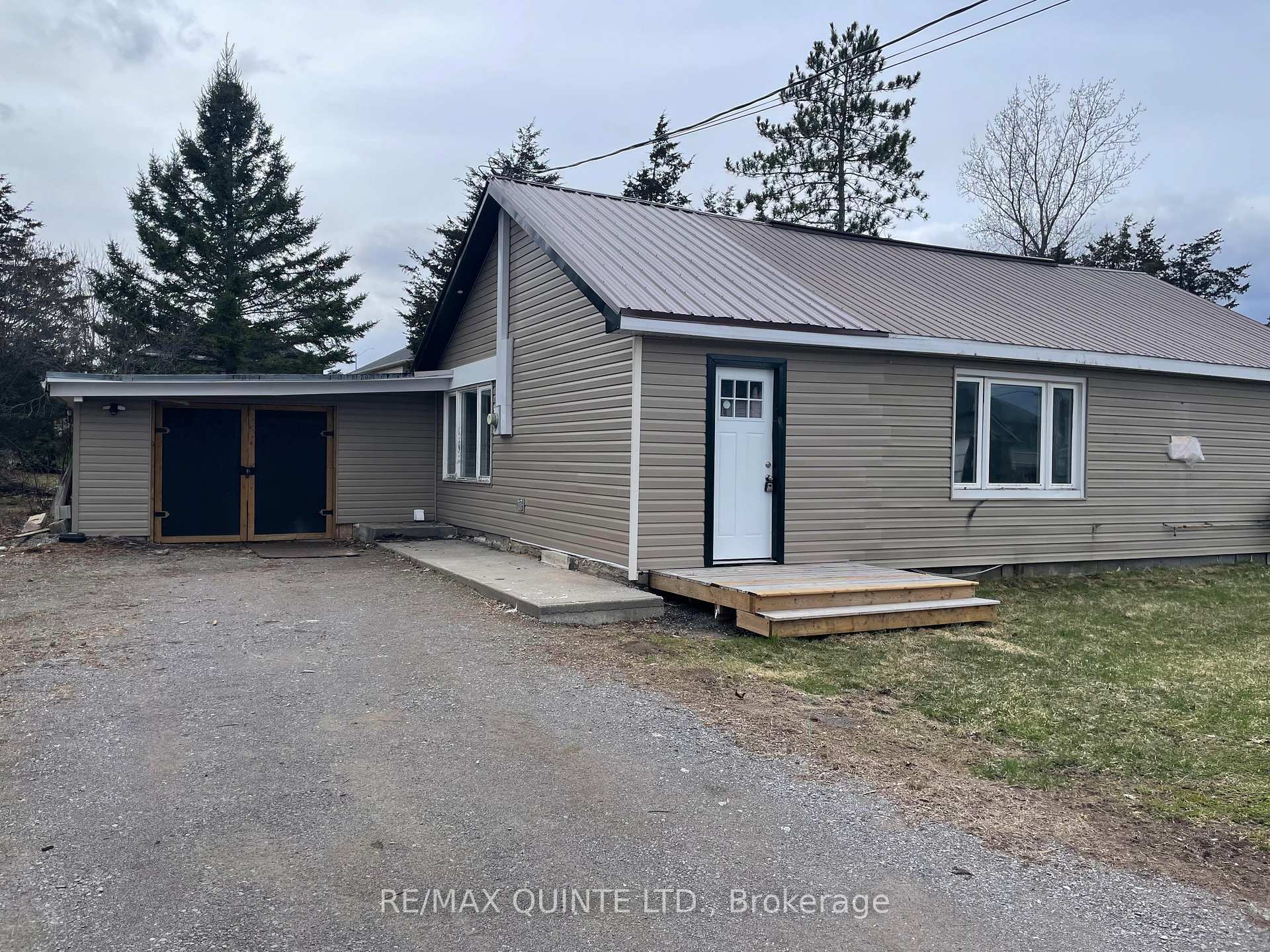 297 North Trent Street  Quinte West ON K0K 2C0 photo