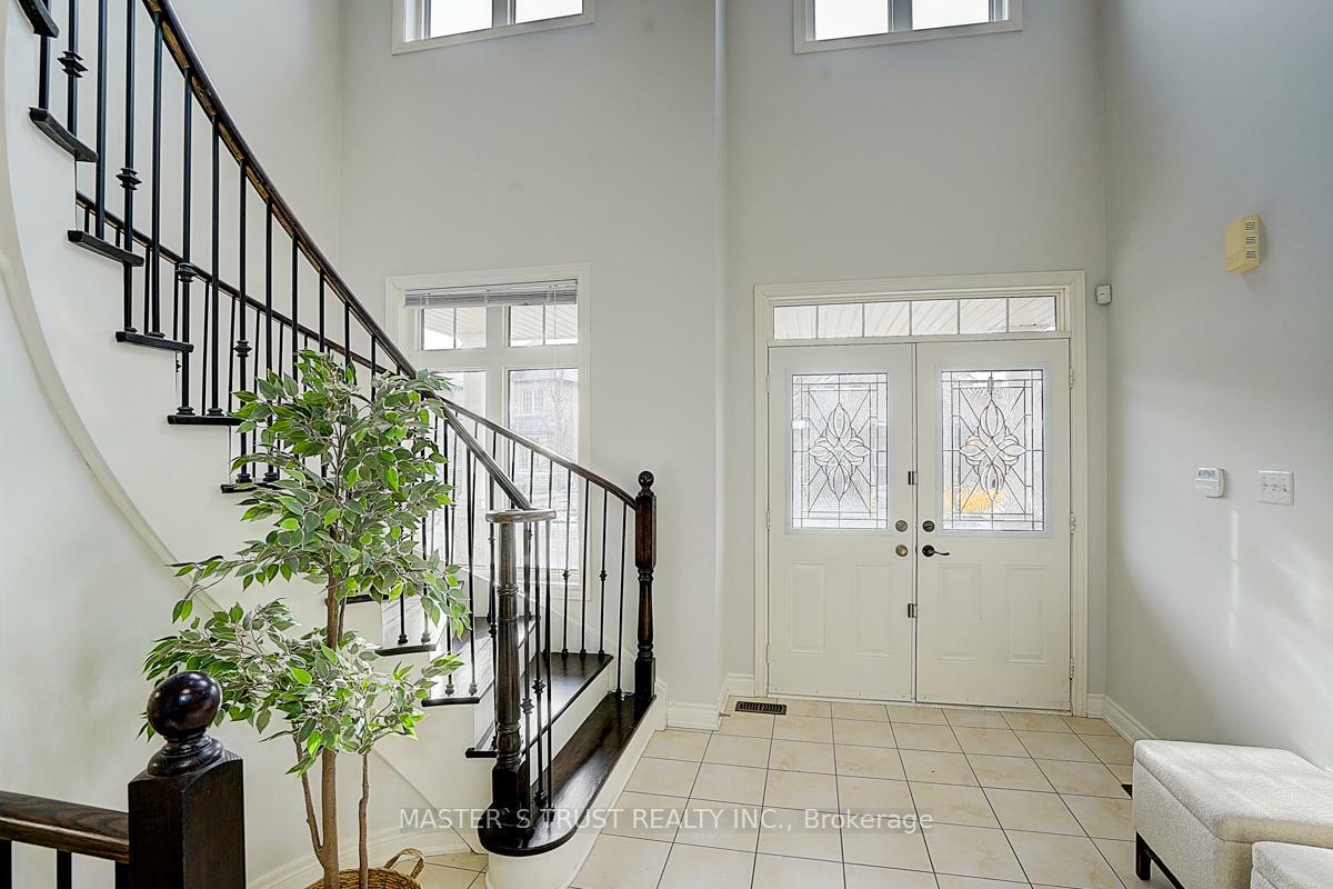 Property Photo: 88 Hua Du Avenue ON L6C 0R2