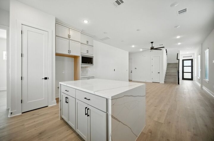 Property Photo: 1703 Kit Circle TX 78758