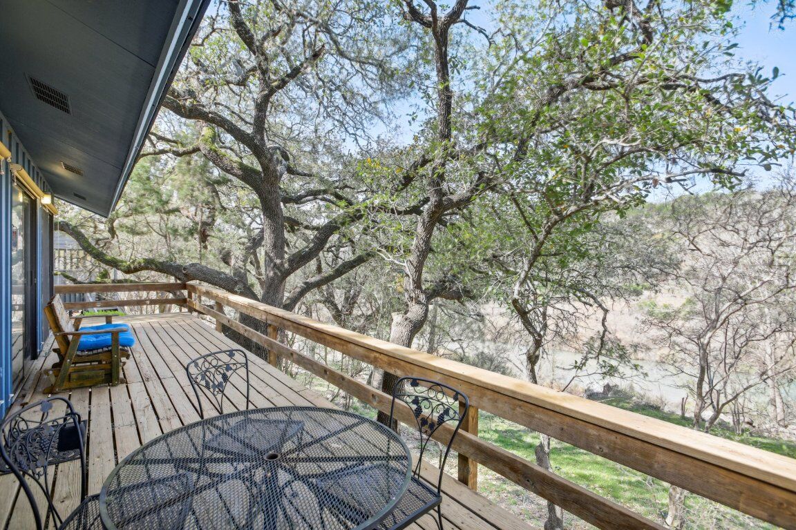 Property Photo: 520 River Rapids Road TX 78676