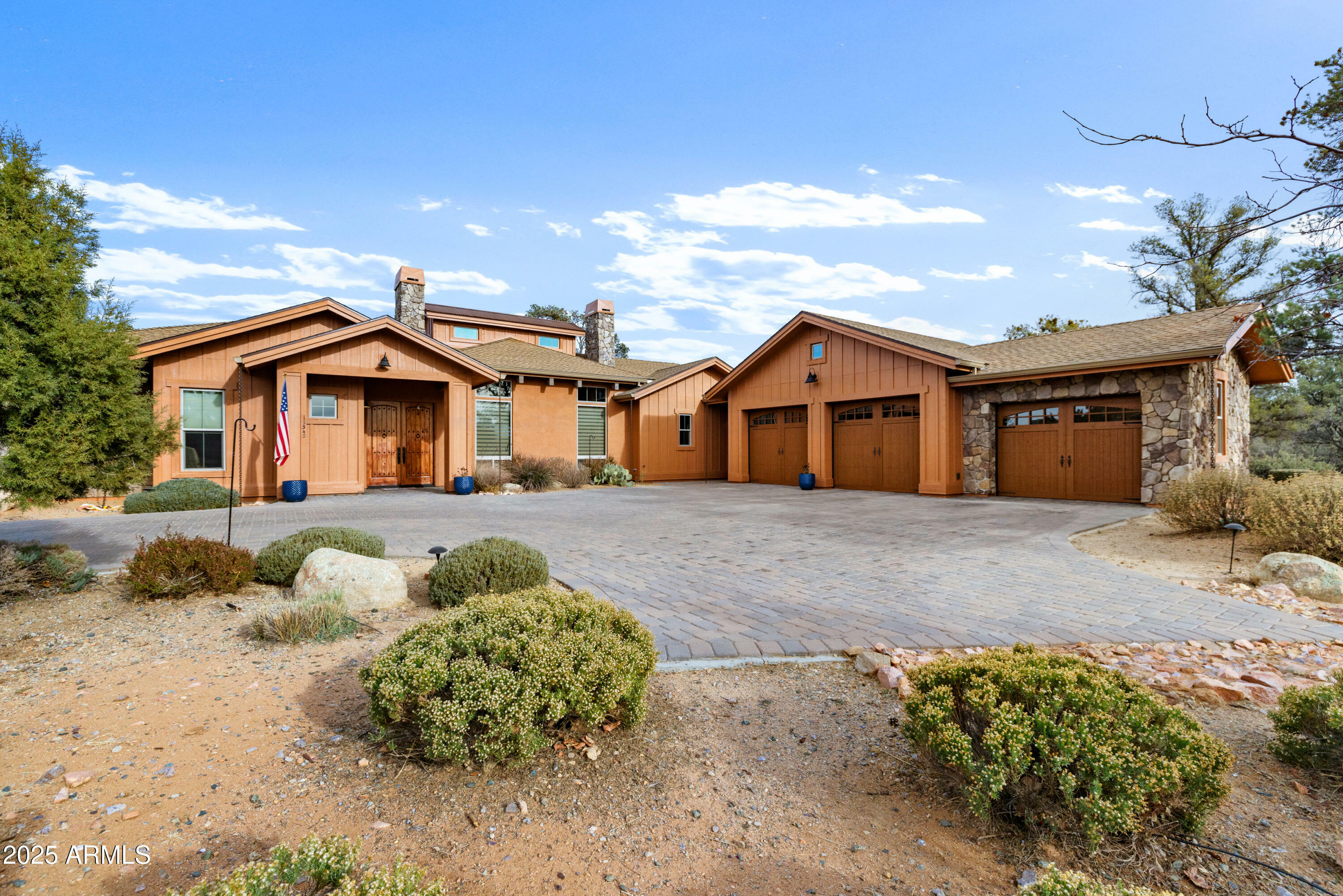 Property Photo: 15345 N Chloe Trail AZ 86305