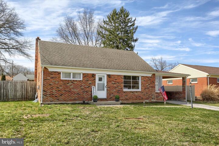 2003 Pineview Drive  York PA 17408 photo