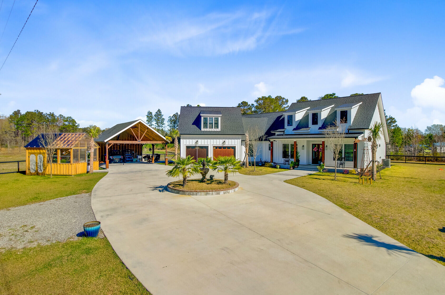 Property Photo: 614 Cummings Chapel Road SC 29472