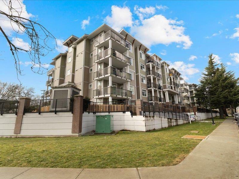 Photo de la propriété: 20696 Eastleigh 511 BC V3A 0M3