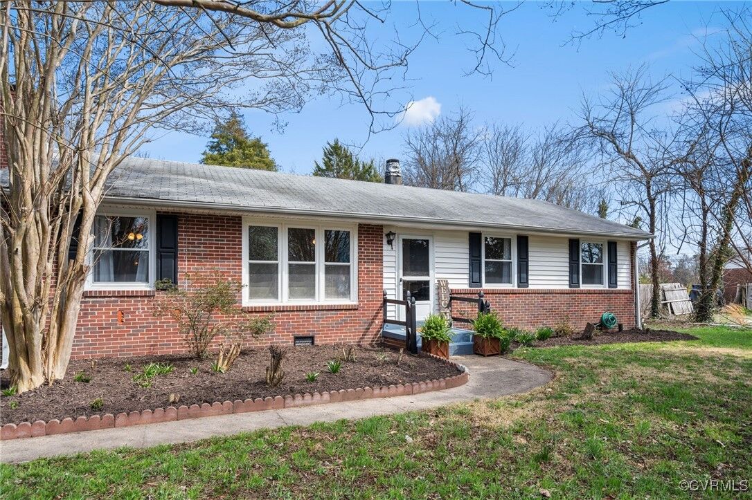 Property Photo:  7962 Meadow Drive  VA 23111 