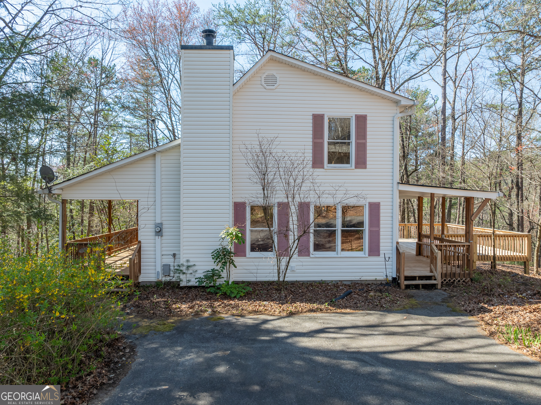 Property Photo: 655 Etowah Drive 278 GA 30540