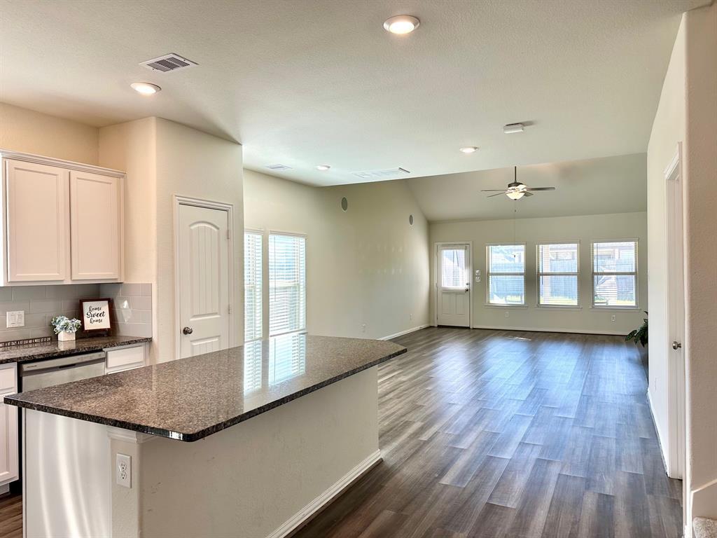 Property Photo: 28130 Aspen Horizon Drive TX 77386