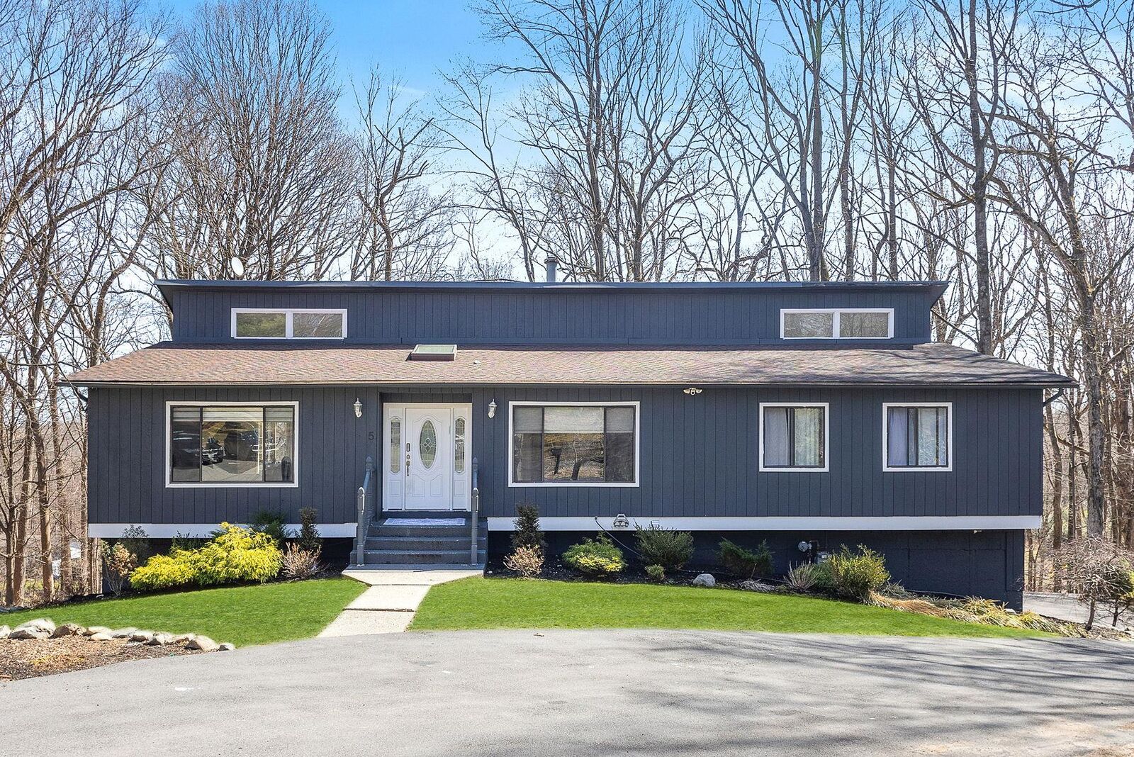 Property Photo: 5 Catalina Court NY 10901