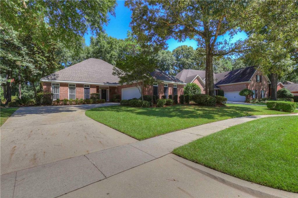 Property Photo: 9351 Aspen Circle AL 36527