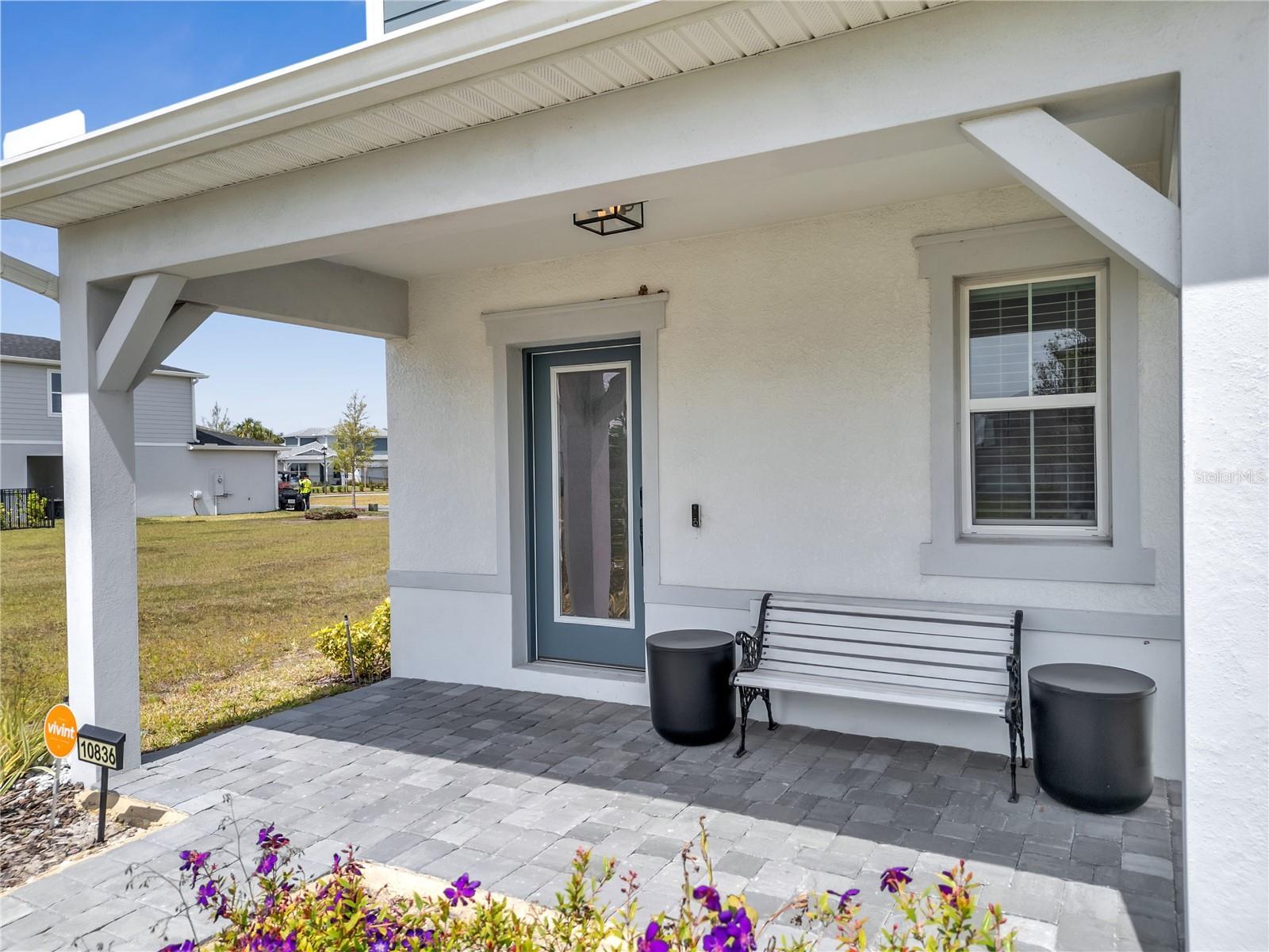 Property Photo: 10836 Waterwood Alley FL 32829