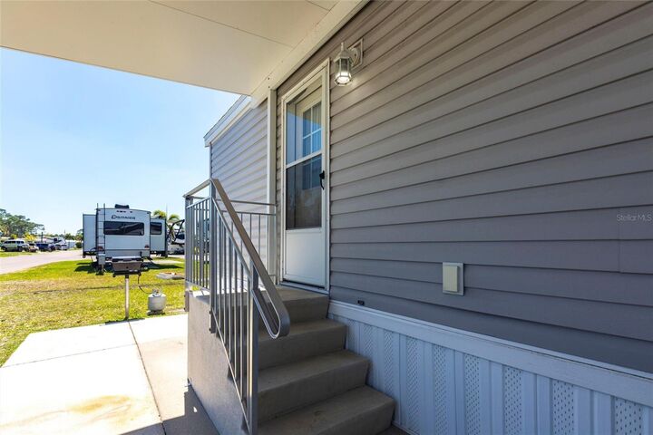 Property Photo: 1329 Trout FL 33950