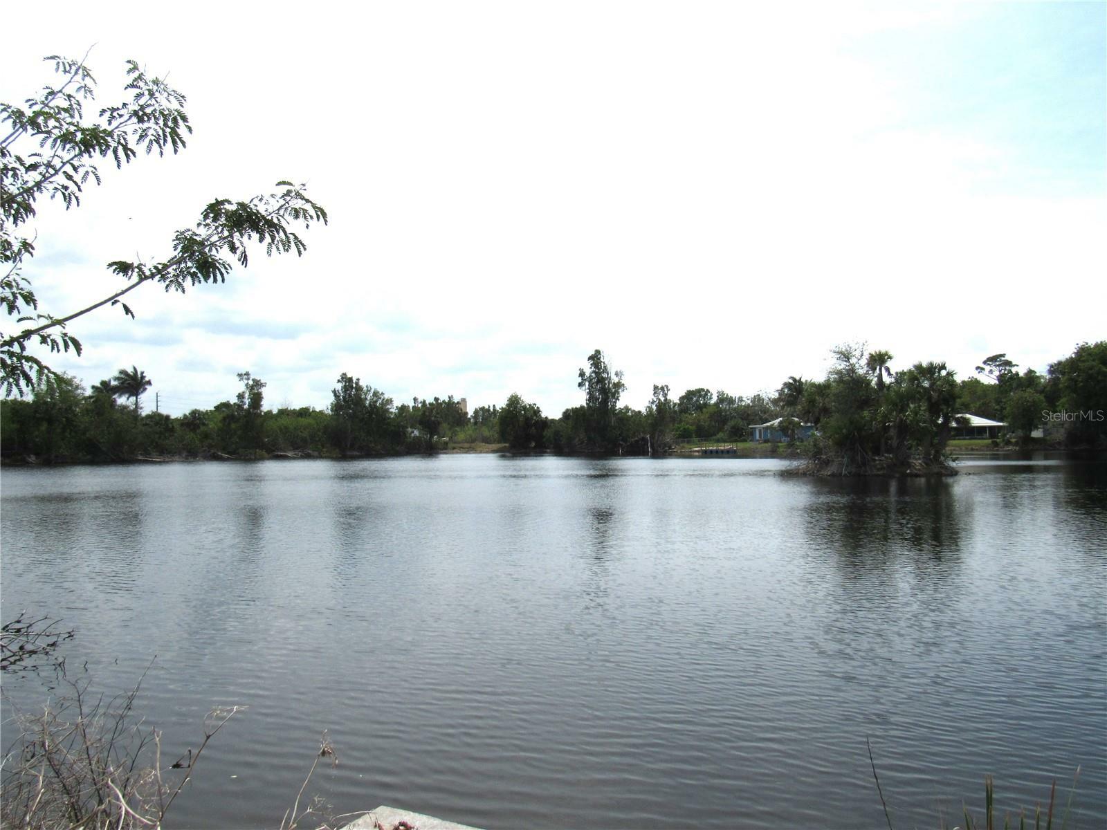 Property Photo: 523 Oliphant Lane FL 33950